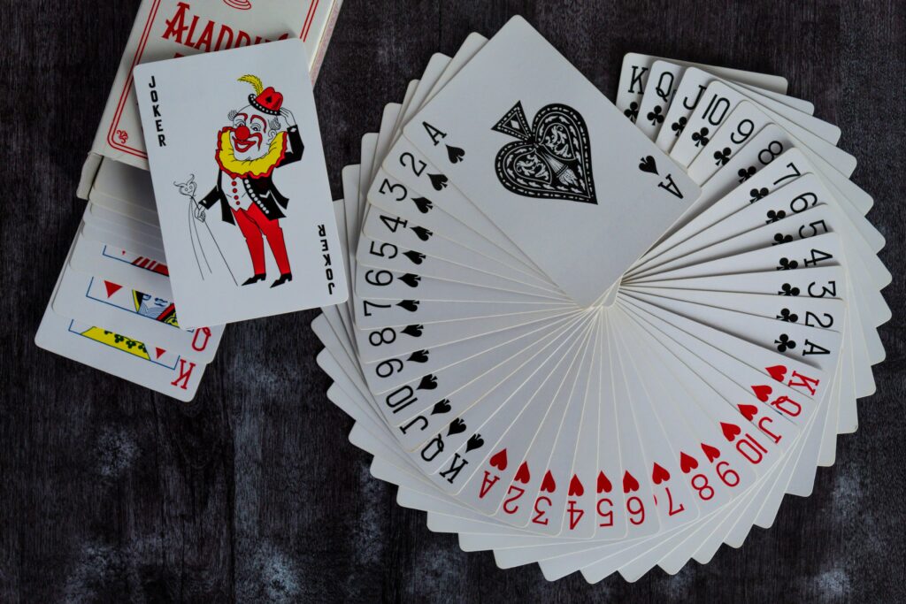 crazy eights card game online